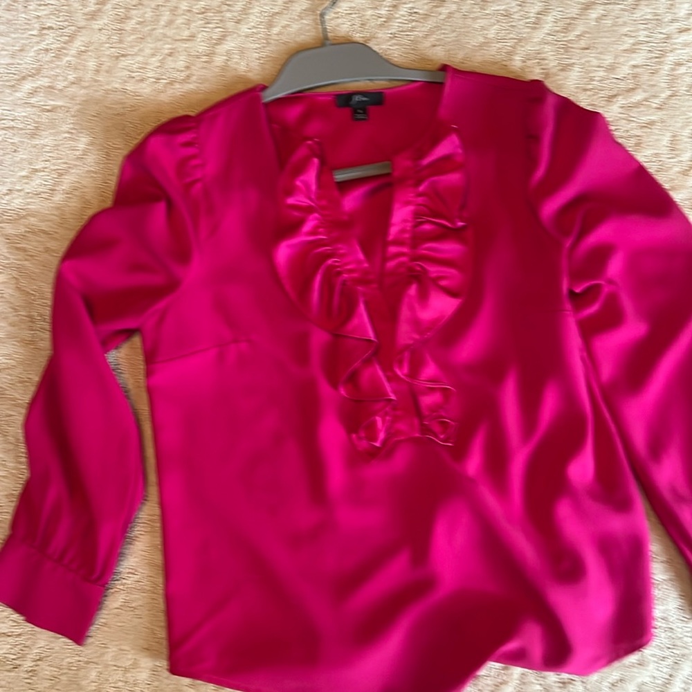 Blouse -Rich berry pink